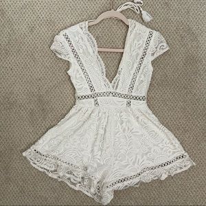 FASHION NOVA WHITE LACE ROMPER